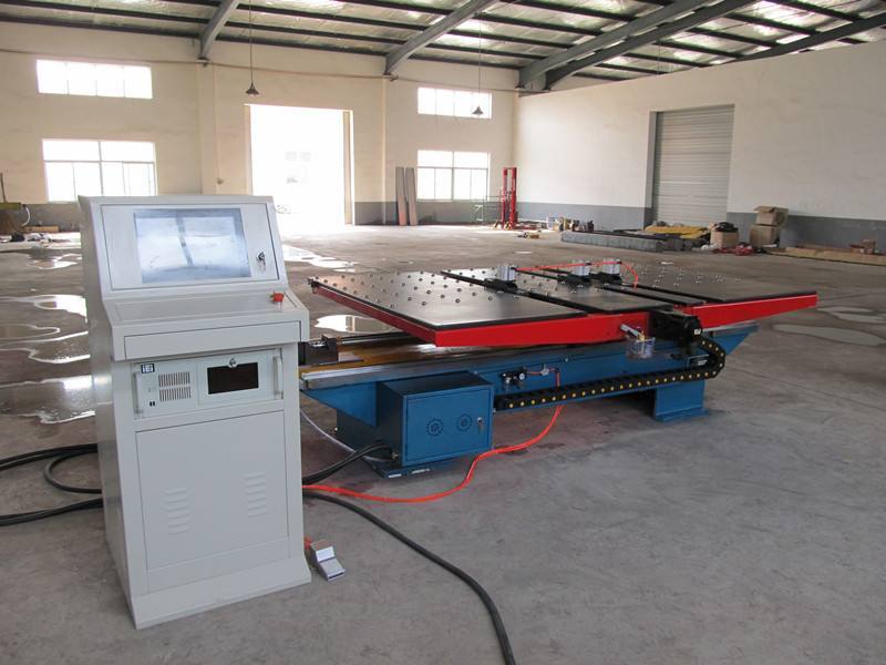 怎(zen)麽看數控(kòng)沖床送料(liao)機的質量(liang)