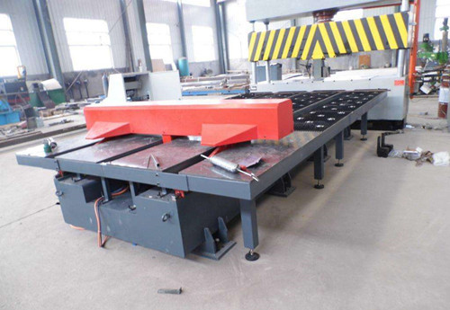 剪闆(pǎn)機送料架基(ji)本常識問答(da)