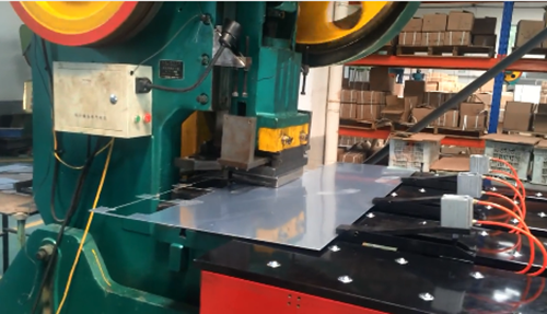 數(shù)控送料機多(duō)少錢一台?及(jí)用戶購買須(xu)知