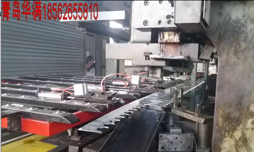 沖壓自(zì)動化送料裝(zhuang)置是幹什麽(me)用的