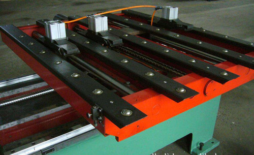 鋼背數控(kòng)送料機的性能簡(jian)介