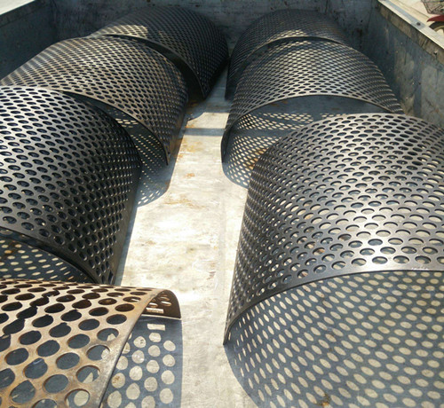 我(wǒ)們不負所望(wang)，不到一個月(yue)的時間設備(bei)投産使用，帶(dài)來的效果确(què)實很震撼，本(ben)來三個人完(wán)成的工作現(xian)在一個人就(jiù)可以完成，三(sān)個人輕松完(wán)成兩台沖床(chuáng)的任務，負責(ze)人說我們帶(dài)給他更多的(de)财運滾滾，很(hen)感激我們。