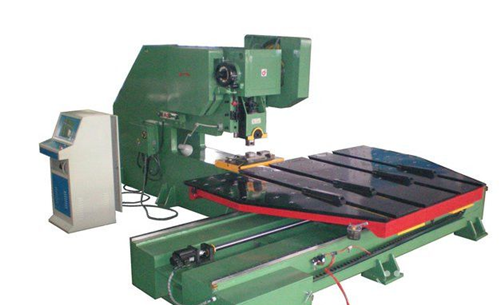 刹車片(pian)沖壓送料(liao)機的配置(zhì)和價格